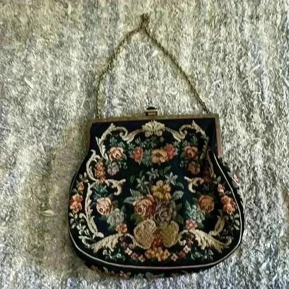 Handbags - 1940s Victorian black, embroidered coin purse with gold chain